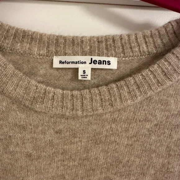 Reformation Beige Cashmere Crew Sweater - Picture 3 of 4
